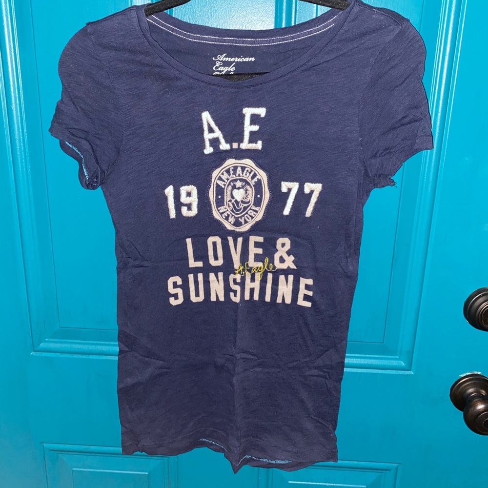 3/$15 bundle SALE American Eagle women’s tee